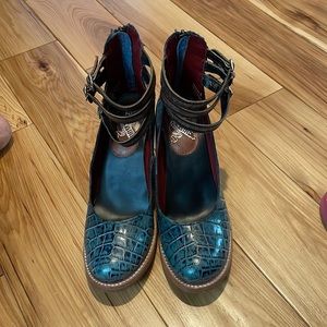 COPY - Freebird by Steven Randi Size 8